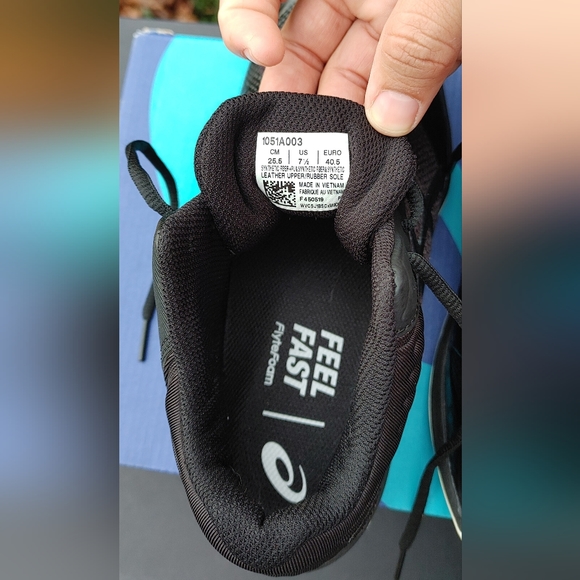 ASICS Men's Netburner Ballistic FlyteFoam Mid Top Volleyball Shoes New - Picture 8 of 8